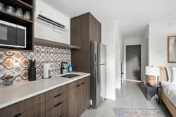 NE 23rd 2 (925)