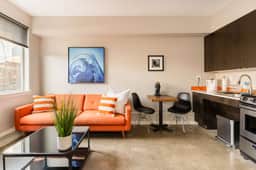 SE 19th [Asylum] 102 (1428)