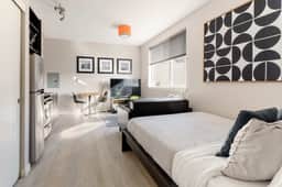 SE 19th [Asylum] 205 (1428)