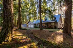E Barlow Trail (69280)