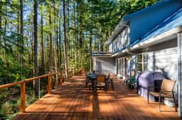 E Barlow Trail (69280)