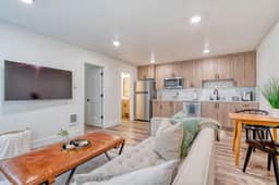 SE Madison (2266)
