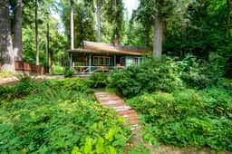Riverwood Ln (27025)