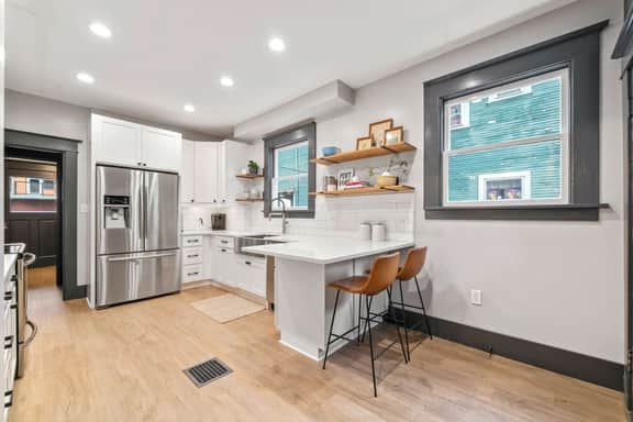 SE Belmont (3820) Small