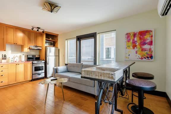SE 25th [Towers] (1414)
