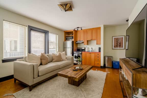 SE 25th [Towers] (1420)