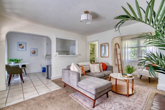 * SE Holgate (2829) *
