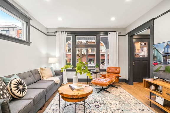 SE Belmont (3820) Small